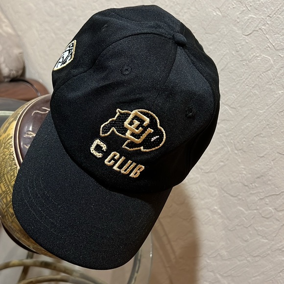 Like New College Football Club Colorado Buffaloes Black & Gold Baseball Cap! - Picture 5 of 8
